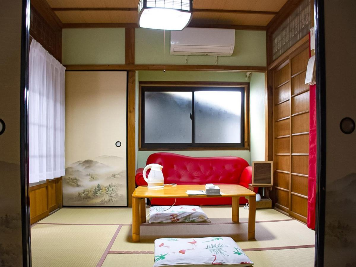 Guest Cafe Kuchikumano Hotel Kamitondacho Eksteriør billede