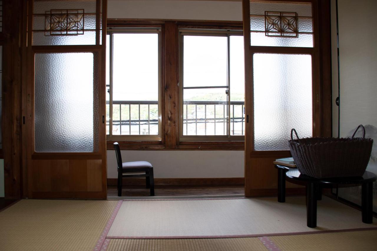 Guest Cafe Kuchikumano Hotel Kamitondacho Eksteriør billede