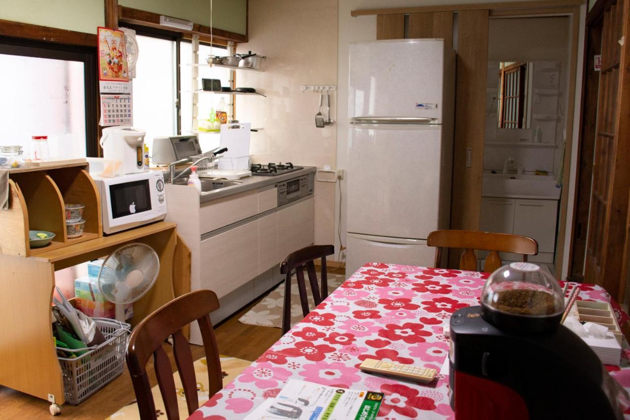 Guest Cafe Kuchikumano Hotel Kamitondacho Eksteriør billede